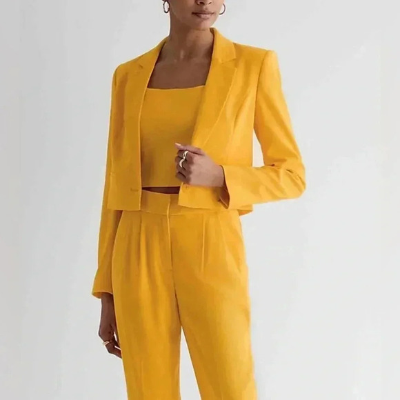 Express Yellow Square Neck Cropped Tank Top - Picture 3 of 7
